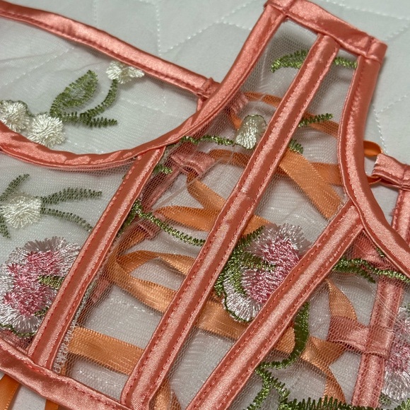 Wild Rose & Sparrow Granita Underbust Corset - SOLD OUT - Size XS/S - Picture 4 of 8